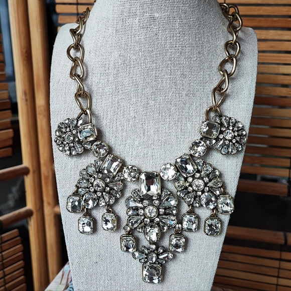 Banana Republic Jewelry - Banana Republic Dramatic Brass Clear Rhinestone Statement Necklace